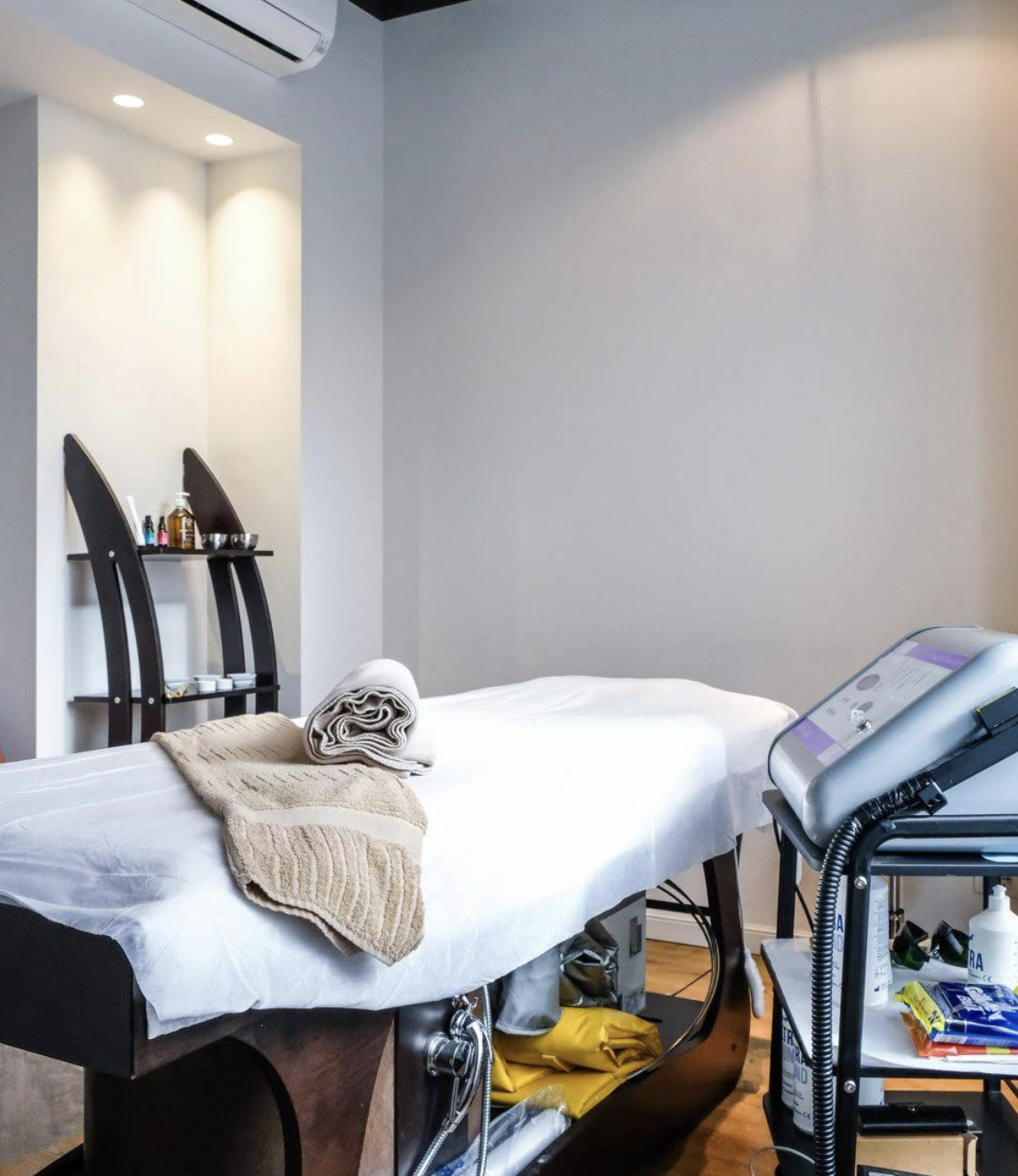 Sala trattamenti con lettering